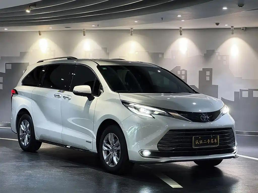 Used Toyota Sienna 2022 2.5L Hybrid for Sale from China Used Toyota Sienna 2022 2.5L Hybrid for Sale from China