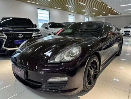 Valuable Mobile DE Porsche Panamera at Price of Used Car in China