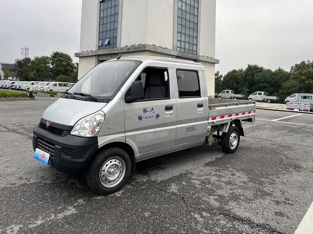 Vintage 2015 Wuling Light Truck: Wuling Light Truck Used Chinese Copy Cars for Sale UK Vintage 2015 Wuling Light Truck: Wuling Light Truck Used Chinese Copy Cars for Sale UK