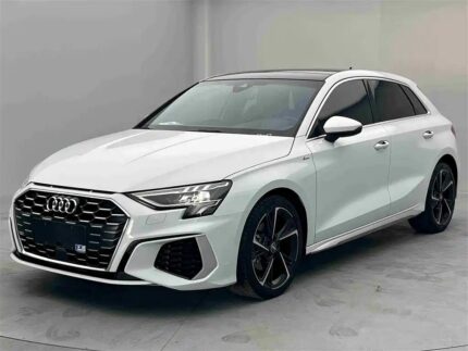 VW Golf vs Audi A3 Luxe: Used Cars in China Website
